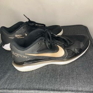 NikeCourt Air Zoom Vapor Pro Women's Hard Court Tennis Shoe